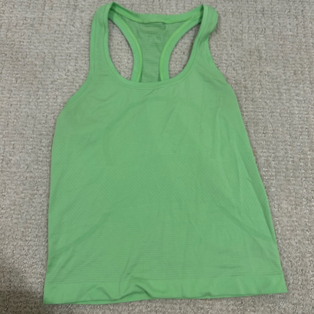 LULULEMON! Size 2